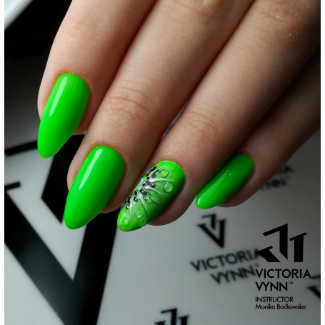 058 Totally Green Gel polish 8ml VICTORIA VYNN