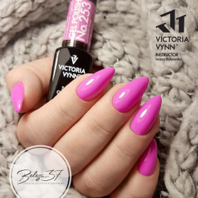 253 Magenta Tone Gel polish 8ml VICTORIA VYNN 2