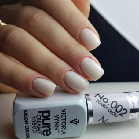 002 Pearly Glow — Gel polish Pure Creamy 8ml VICTORIA VYNN