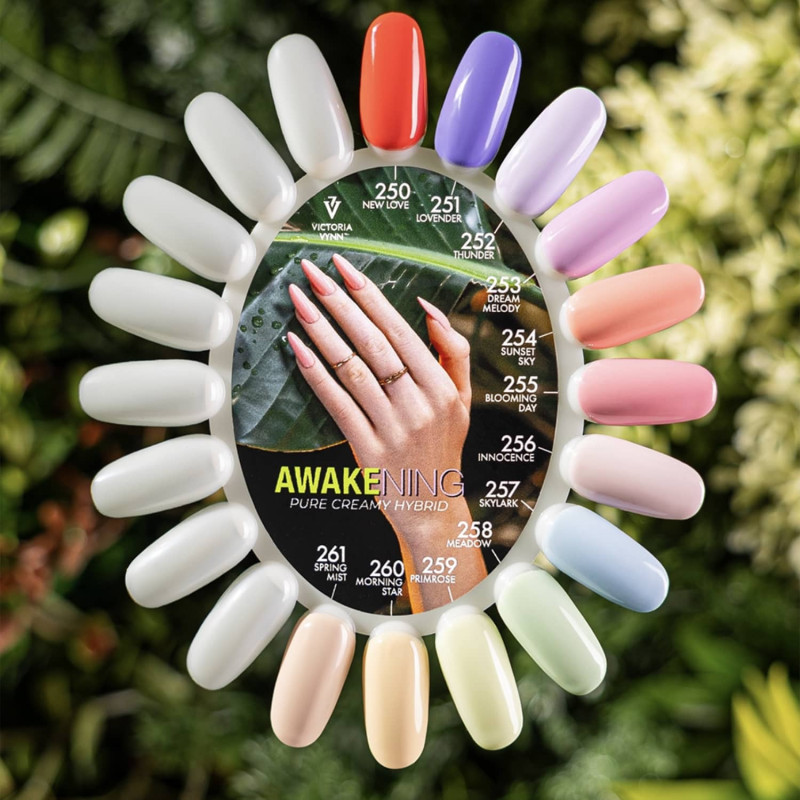 251 Lovender — Gel polish Pure Creamy 8ml VICTORIA VYNN-Online-Shop-Double Beauty Shop