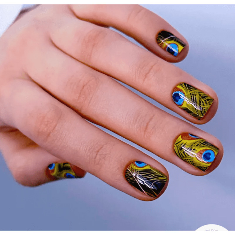 Show off - Nail Wraps by Provocative Nails