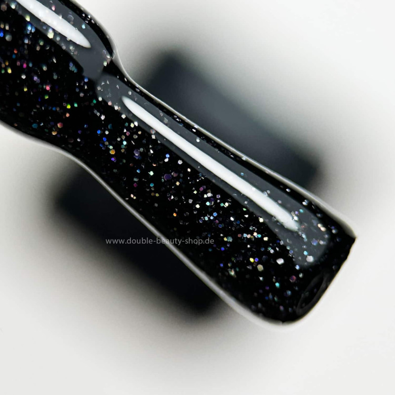 330 Black Freestyle - Gel polish 8ml VICTORIA VYNN