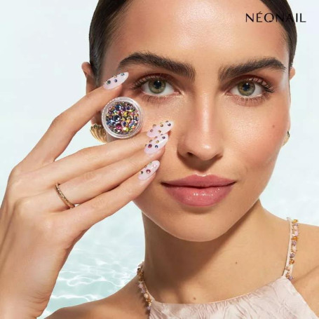 3D Nail Art - Strasssteine Neonail