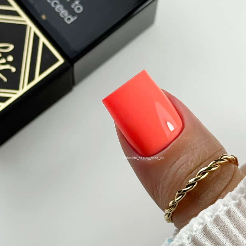 BORN TO SUCCEED - UV Nagellack 7ml ECLAIR-Alle Farben ECLAIR-Double Beauty Shop